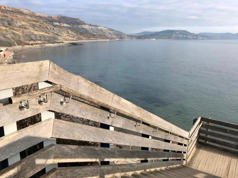 Apartamento Bentley Rise Lyme Regis Exterior foto